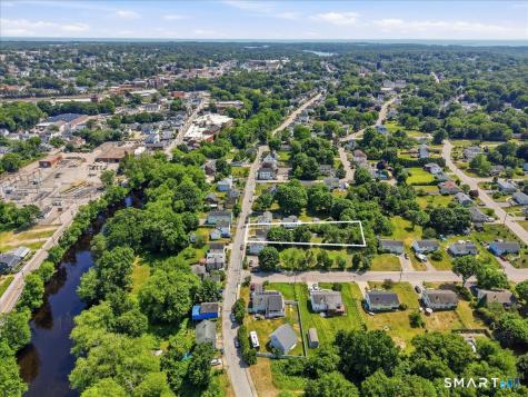 100 Stillman Avenue Stonington CT 06379