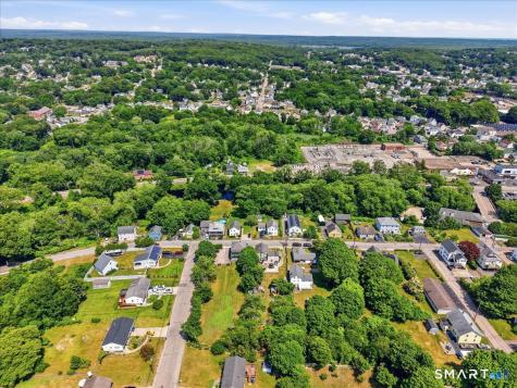 100 Stillman Avenue Stonington CT 06379