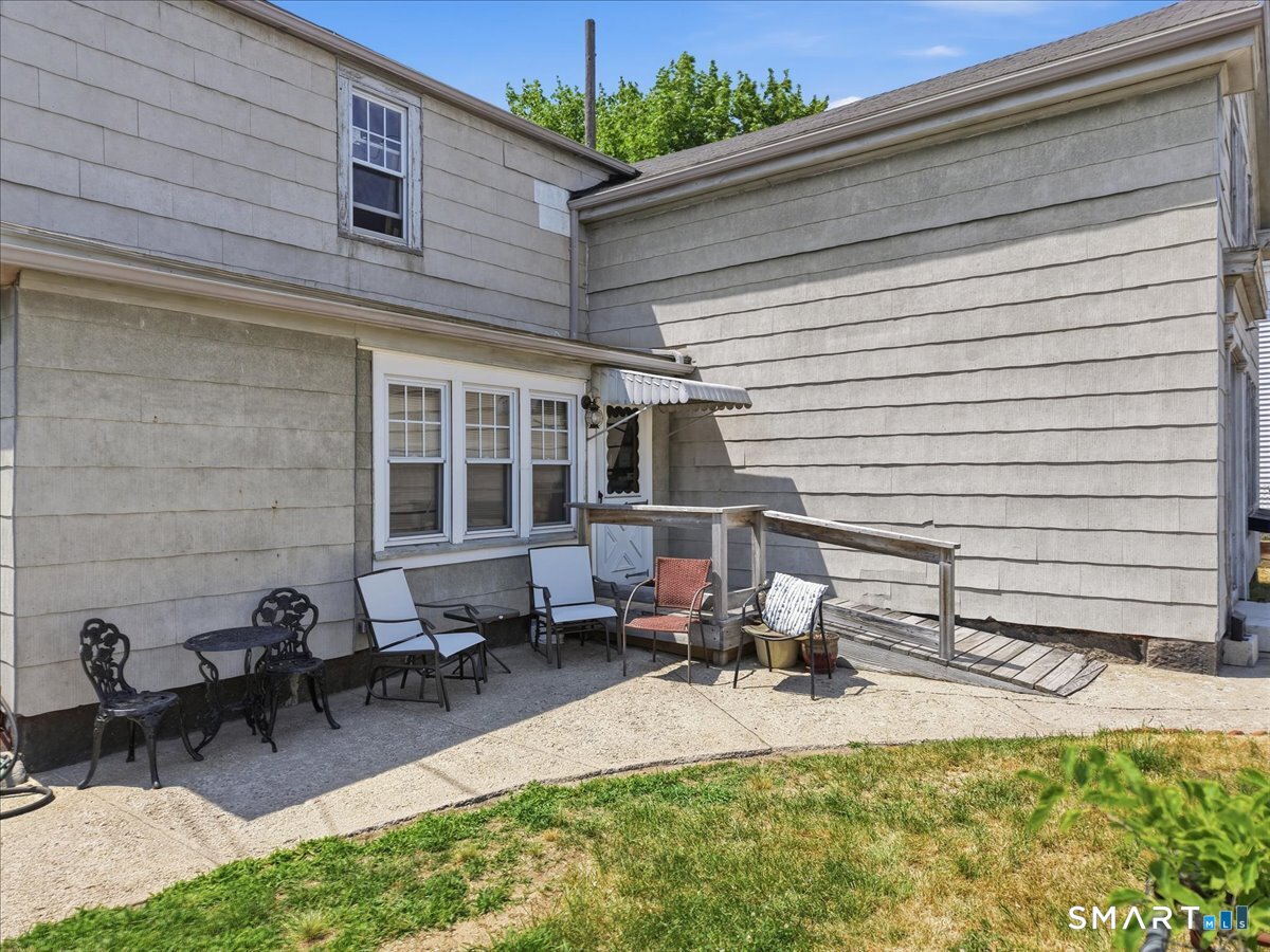100 Stillman Avenue Stonington CT 06379