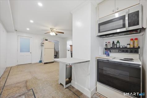 100 Stillman Avenue Stonington CT 06379