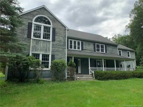 18 Bacon Road Roxbury CT 06783