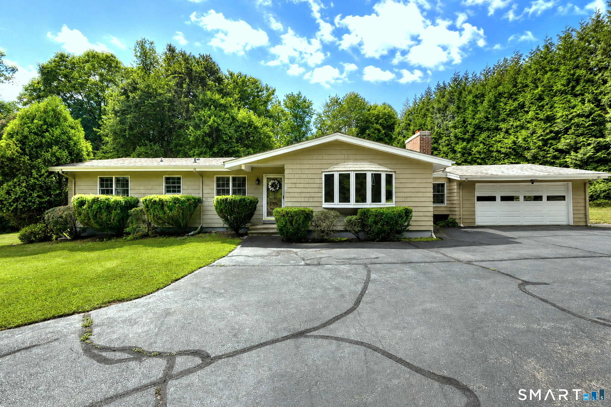 430 Sheldon Court Orange CT 06477