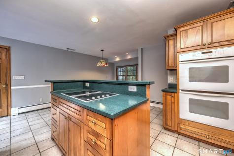 430 Sheldon Court Orange CT 06477