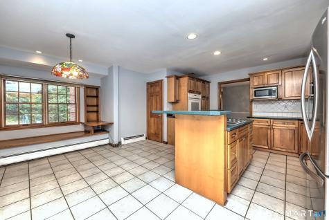 430 Sheldon Court Orange CT 06477