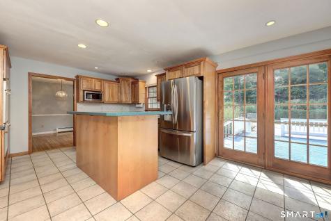 430 Sheldon Court Orange CT 06477