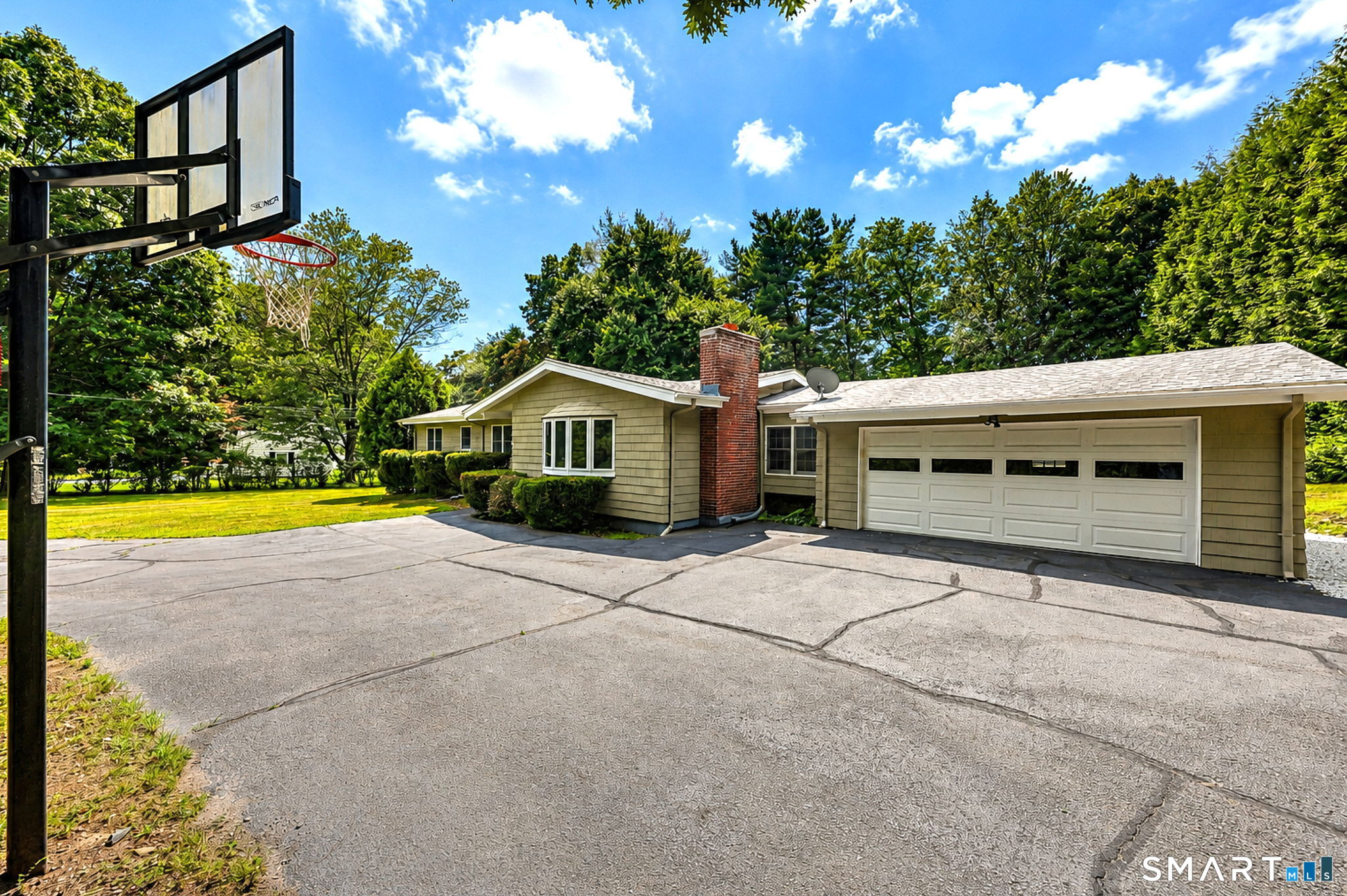 430 Sheldon Court Orange CT 06477