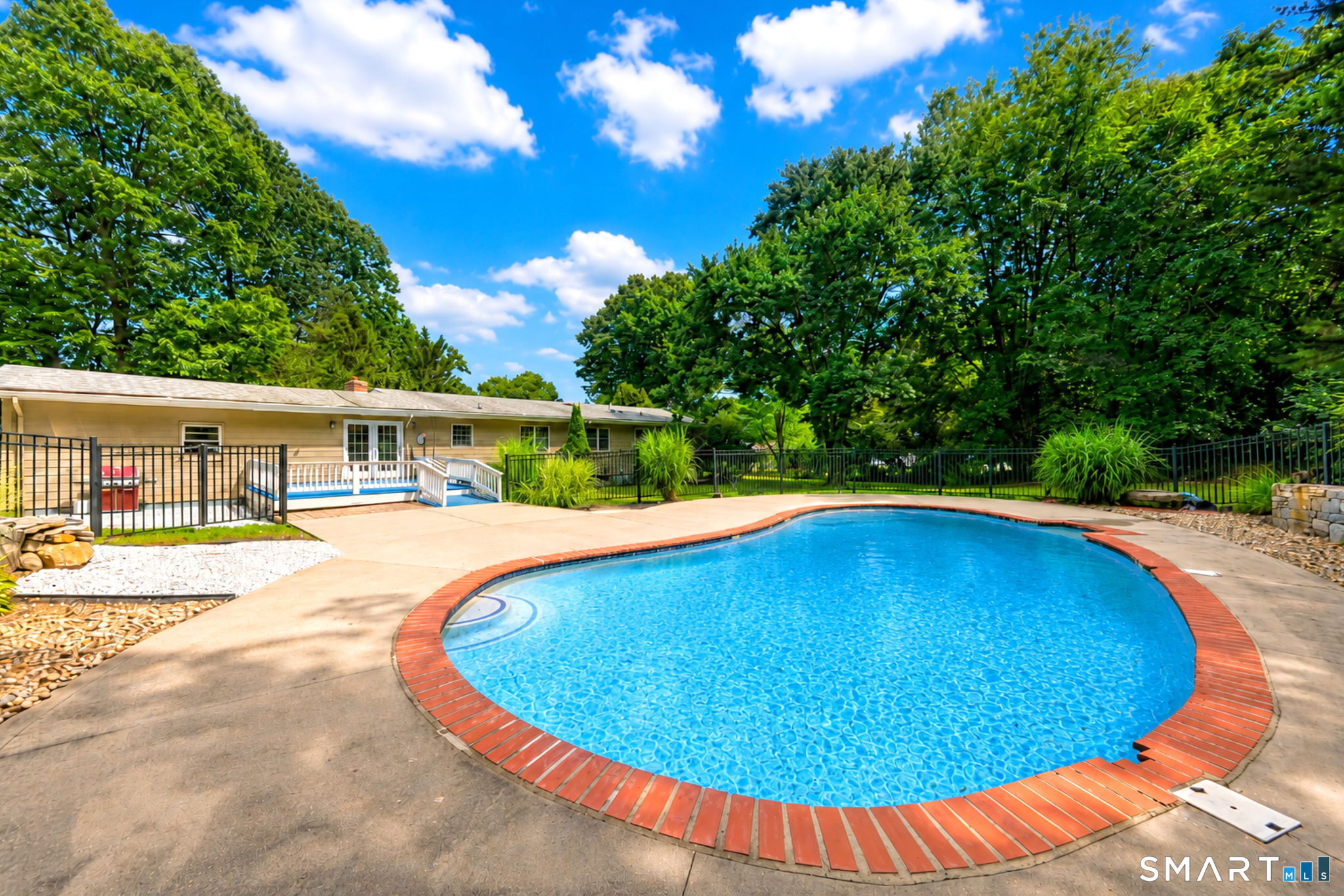 430 Sheldon Court Orange CT 06477