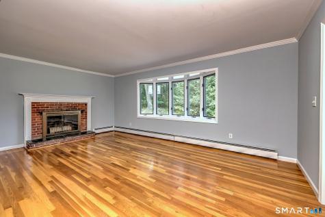 430 Sheldon Court Orange CT 06477