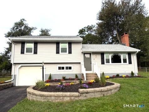 19 Winthrop Boulevard Cromwell CT 06416
