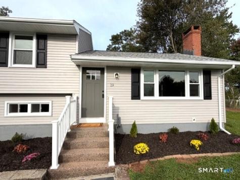 19 Winthrop Boulevard Cromwell CT 06416