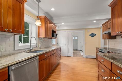 38 Reynolds Drive Fairfield CT 06824