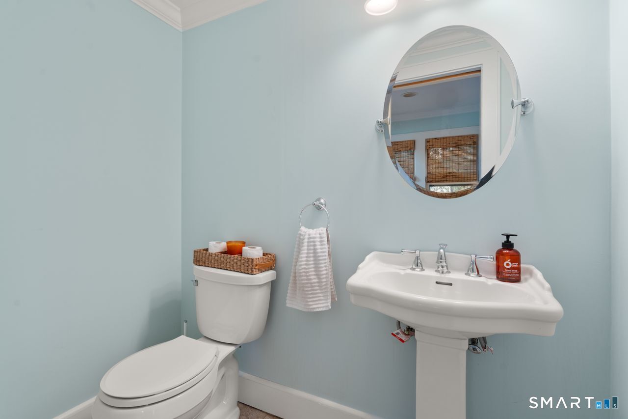 38 Reynolds Drive Fairfield CT 06824