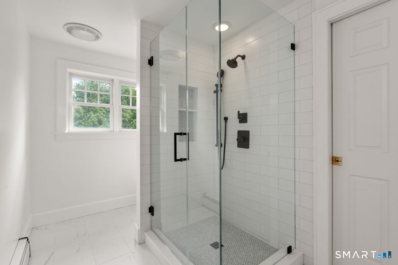 38 Reynolds Drive Fairfield CT 06824