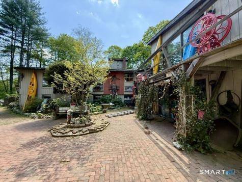 27 Huckleberry Lane Weston CT 06883