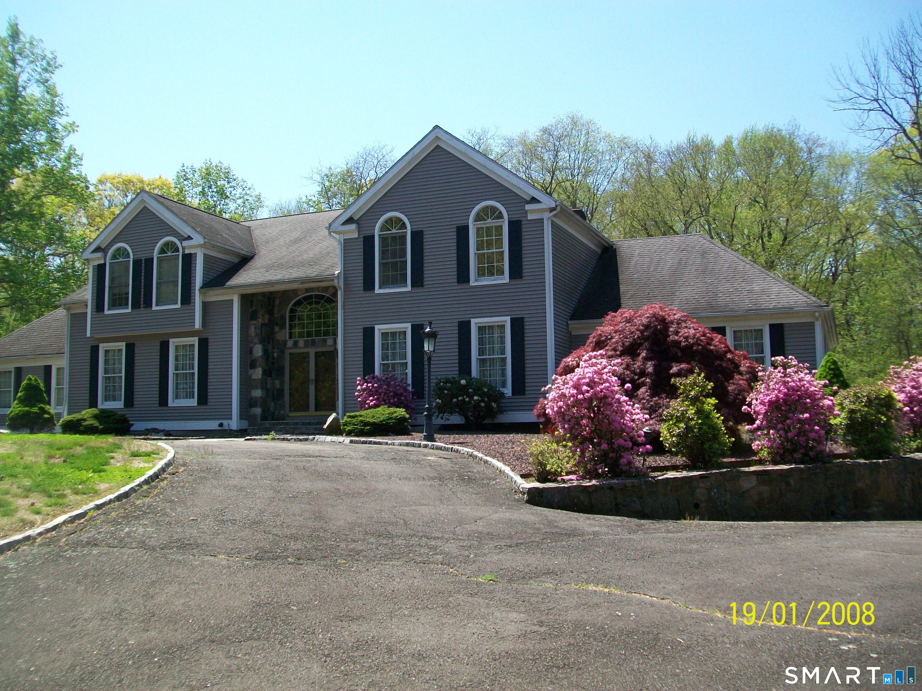 Shelton CT, 5 Cranberry Lane