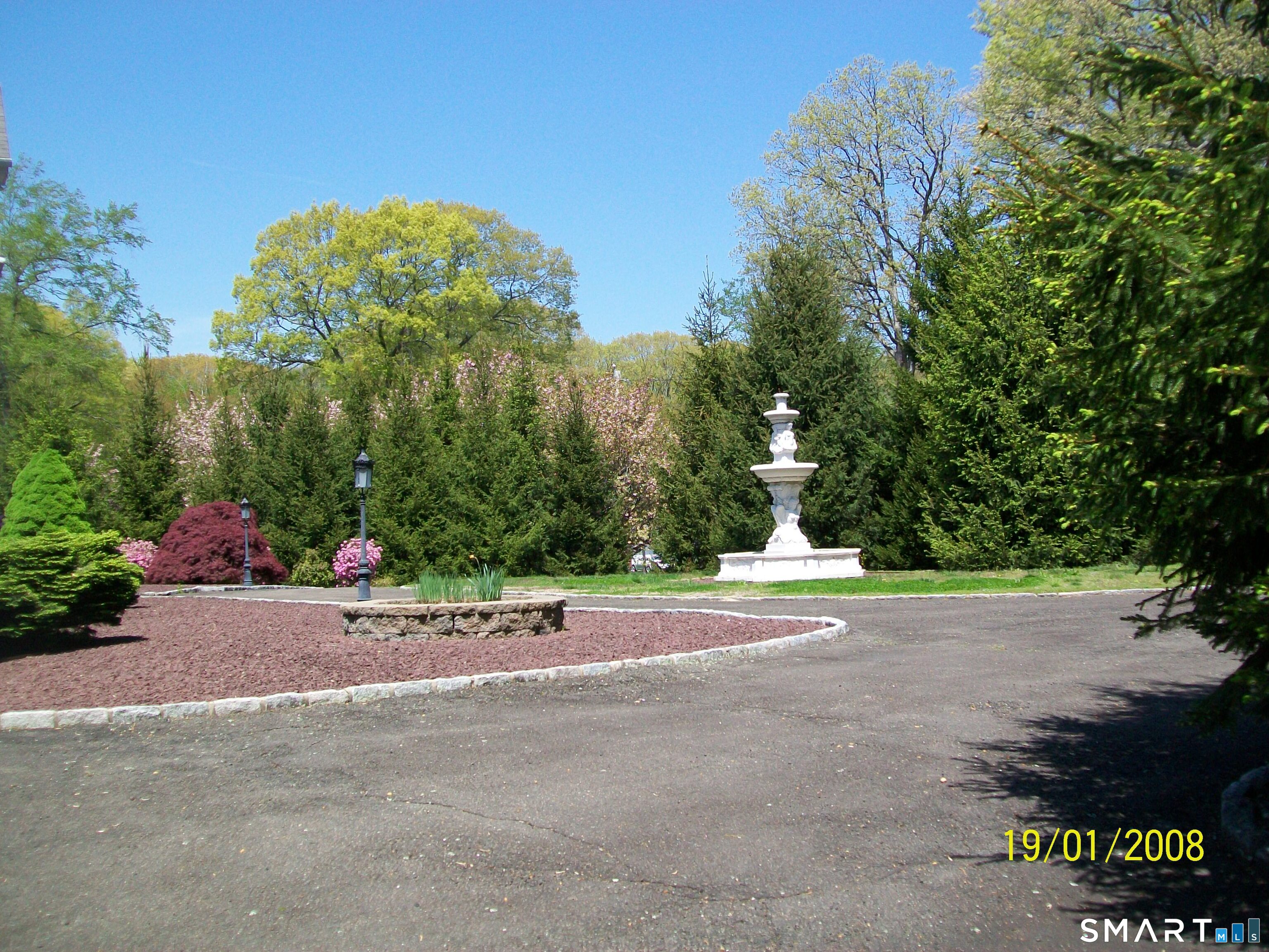 5 Cranberry Lane Shelton CT 06484
