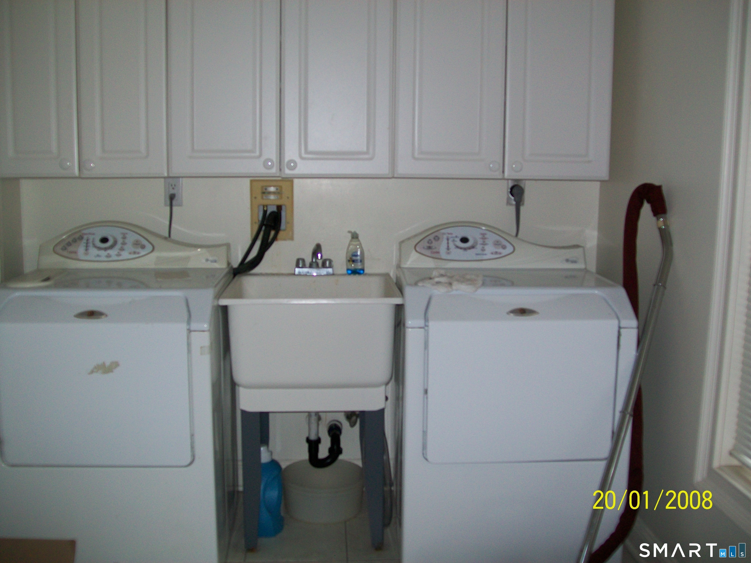 5 Cranberry Lane Shelton CT 06484