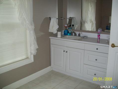 5 Cranberry Lane Shelton CT 06484