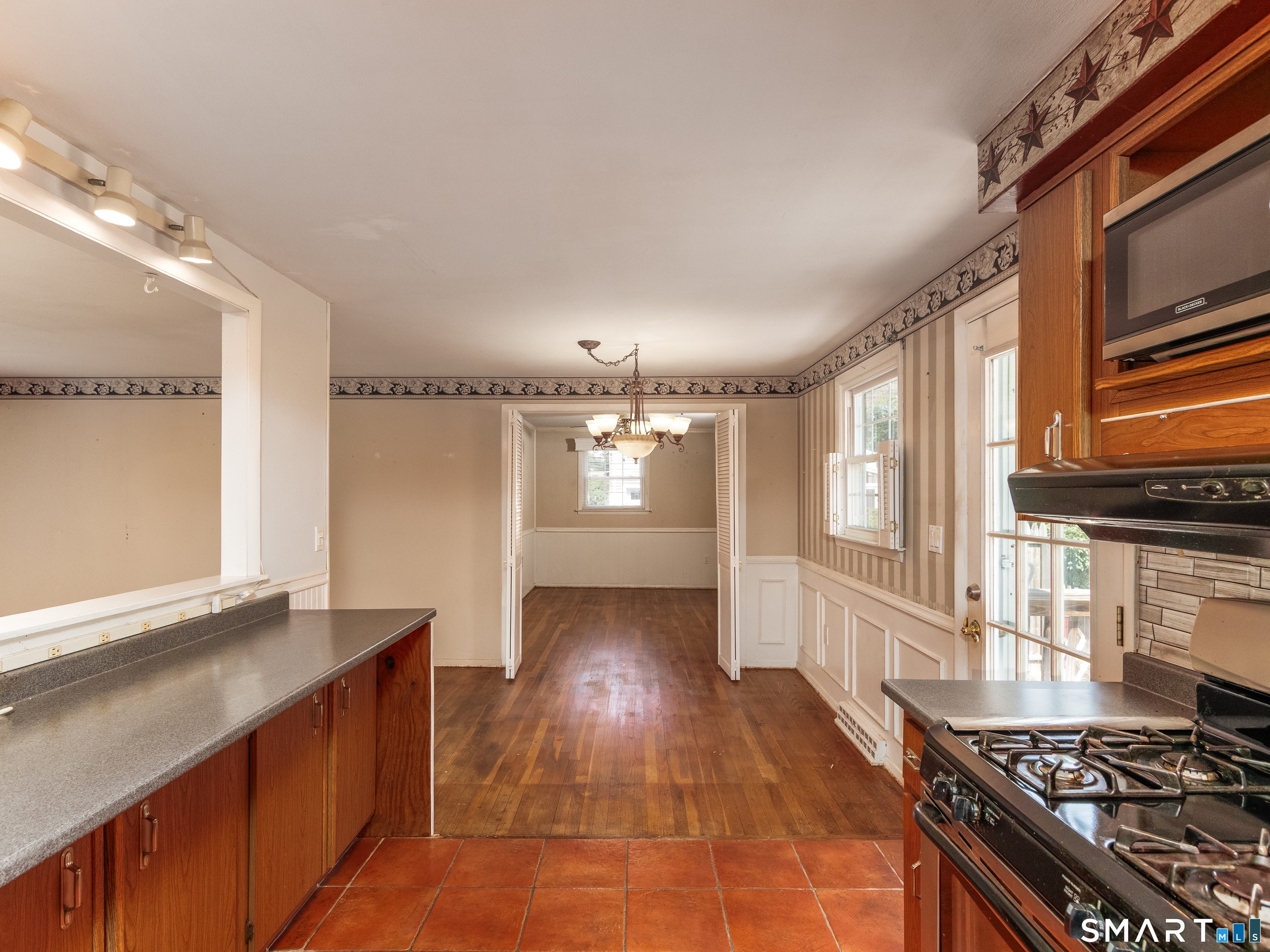 176 Clintonville Road North Haven CT 06473