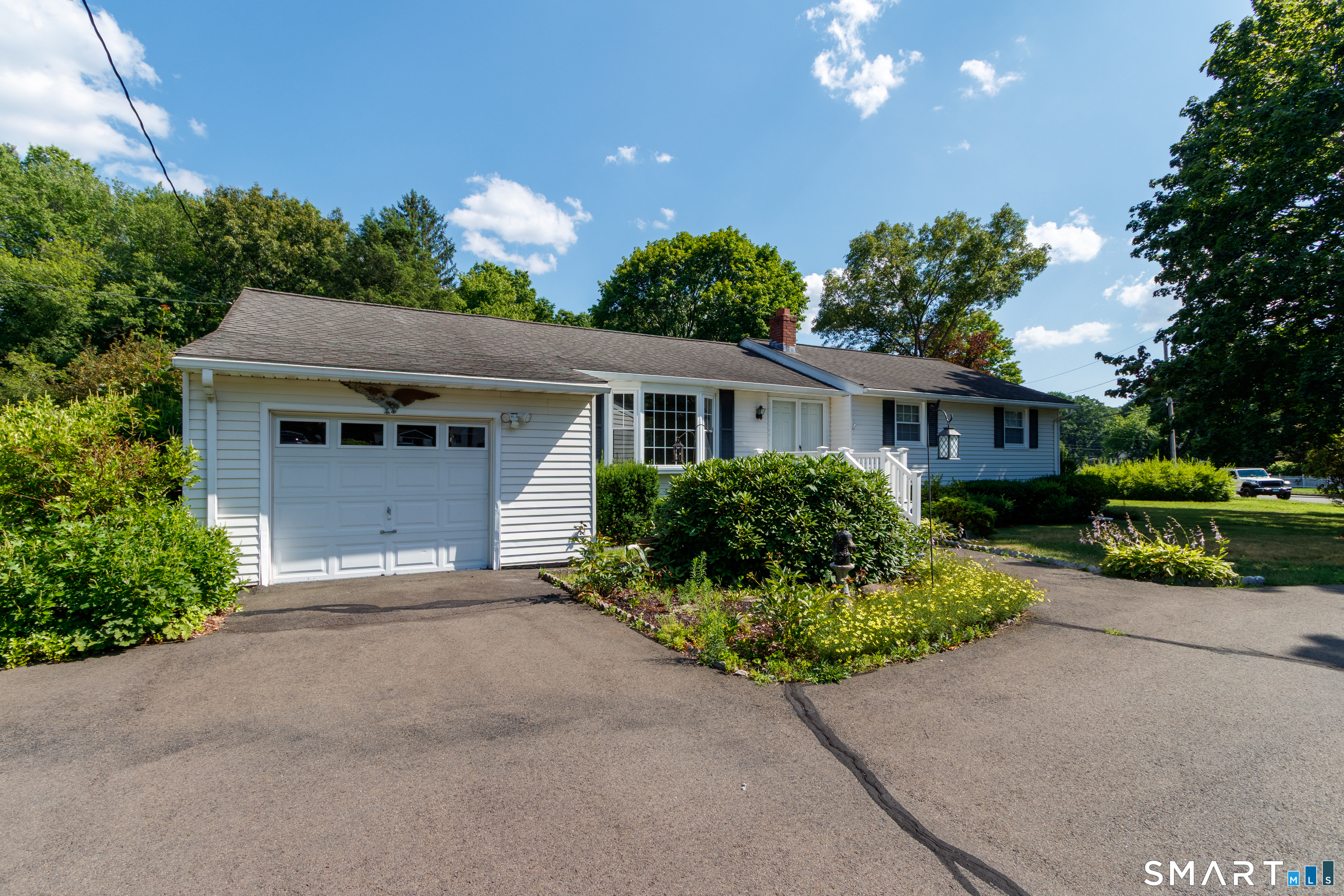 176 Clintonville Road North Haven CT 06473