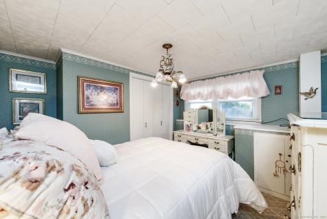 171 David Circle Putnam CT 06260