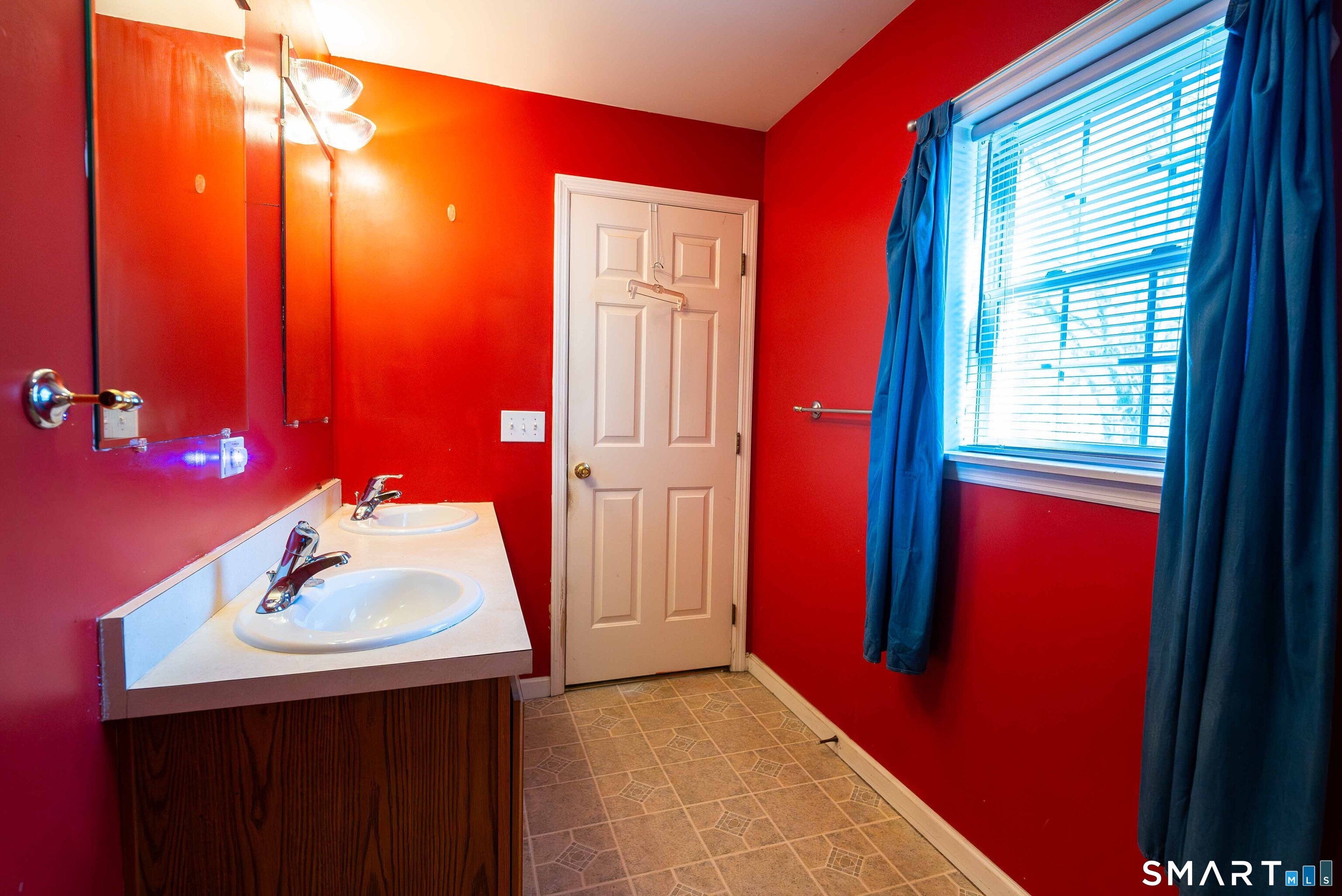 37 Autumn Lane East Hartford CT 06108