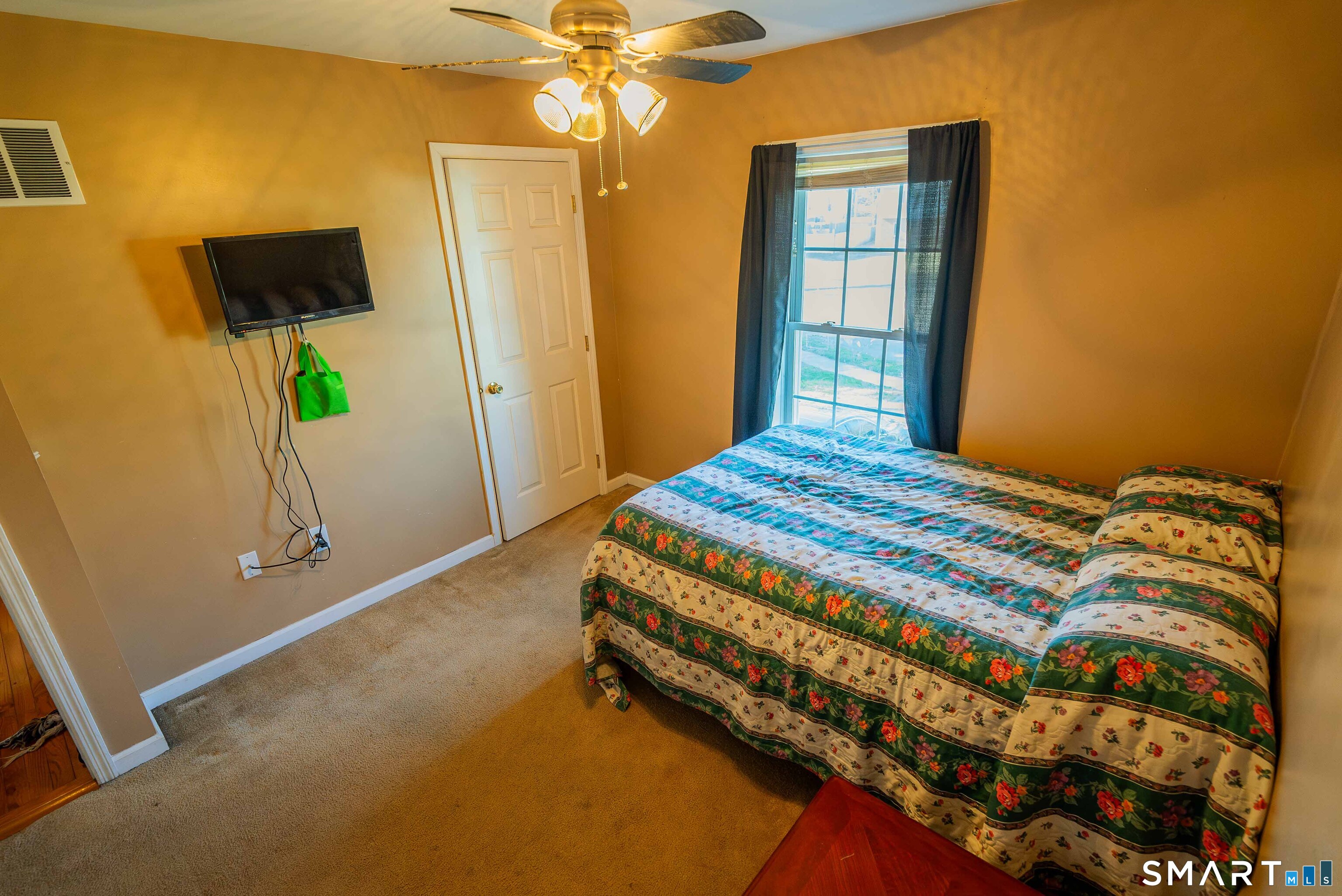 37 Autumn Lane East Hartford CT 06108