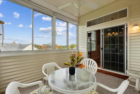 30 Vista Way Bloomfield CT 06002