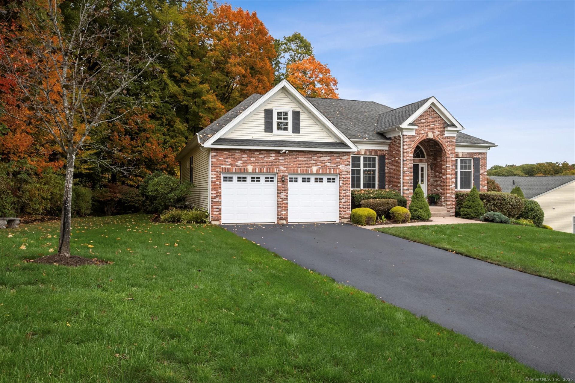 30 Vista Way Bloomfield CT 06002