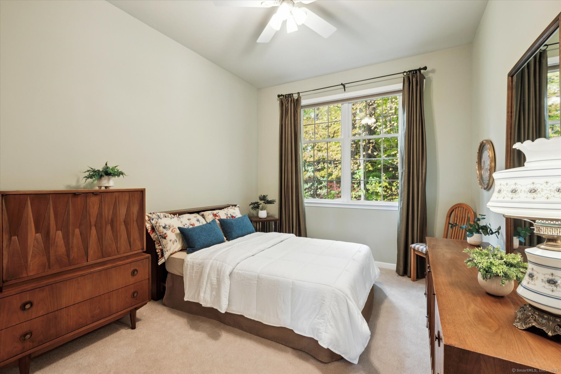 30 Vista Way Bloomfield CT 06002