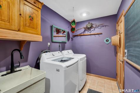 32 Ives Avenue Meriden CT 06450