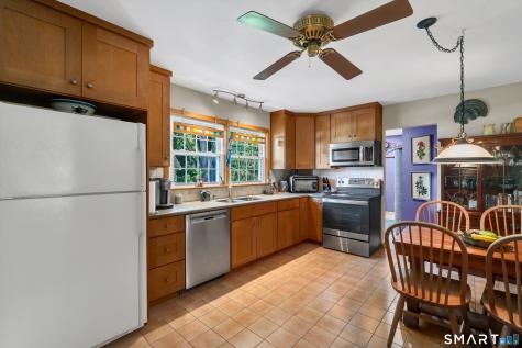 32 Ives Avenue Meriden CT 06450