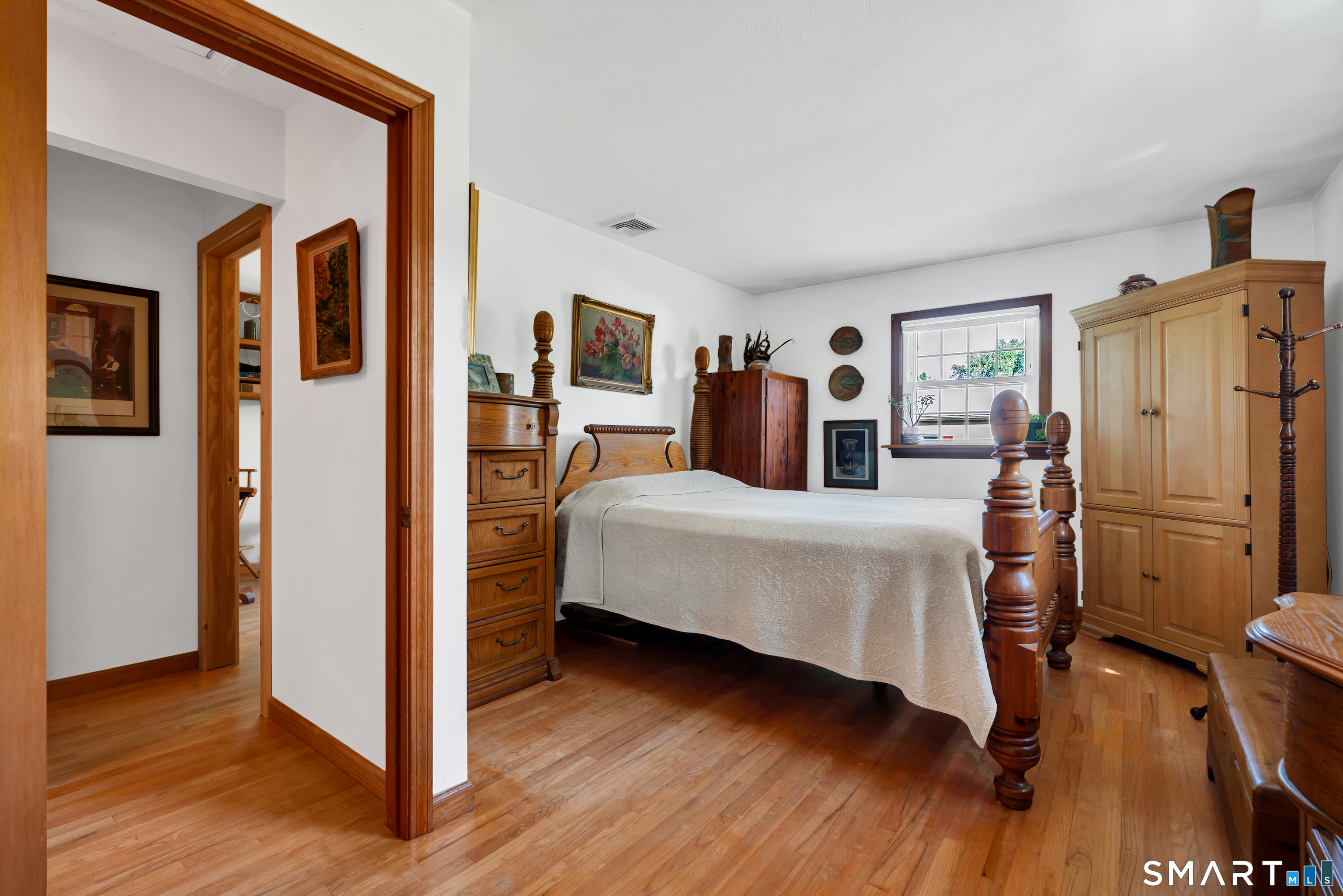 32 Ives Avenue Meriden CT 06450