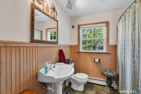 32 Ives Avenue Meriden CT 06450