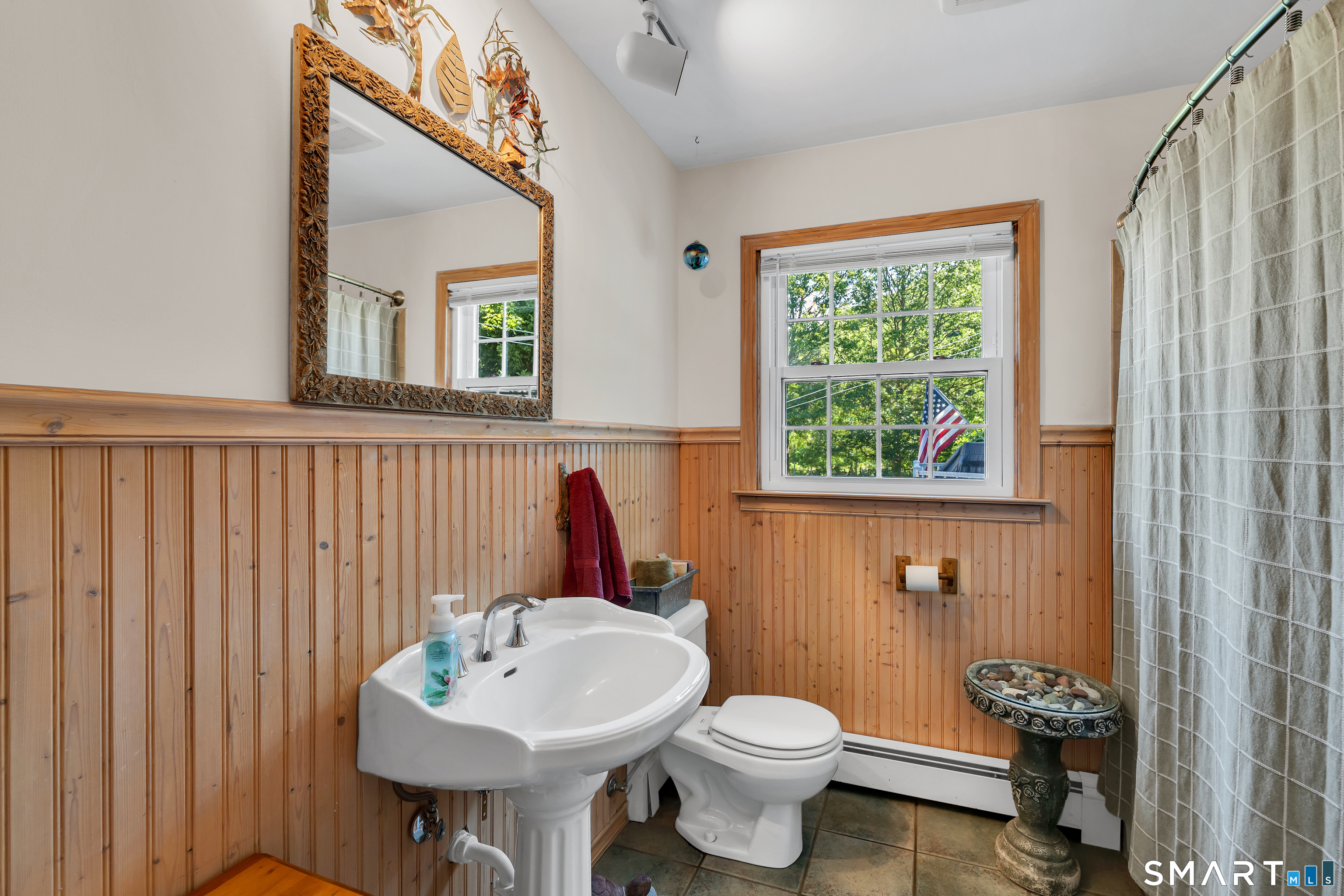 32 Ives Avenue Meriden CT 06450