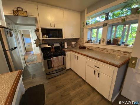 16 Franklin Street Putnam CT 06260