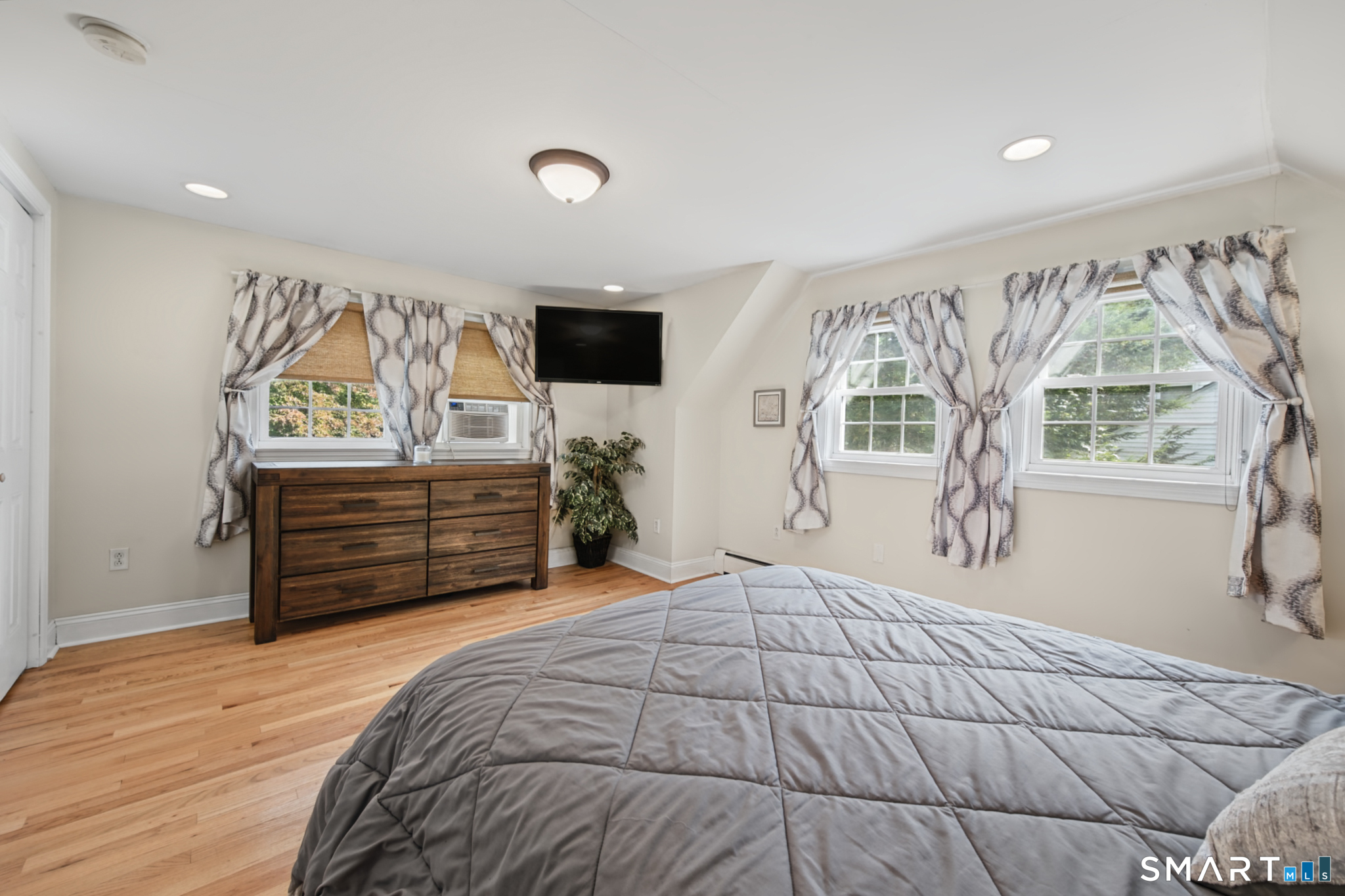 68 Wakeley Road Newington CT 06111