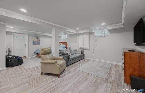 68 Wakeley Road Newington CT 06111