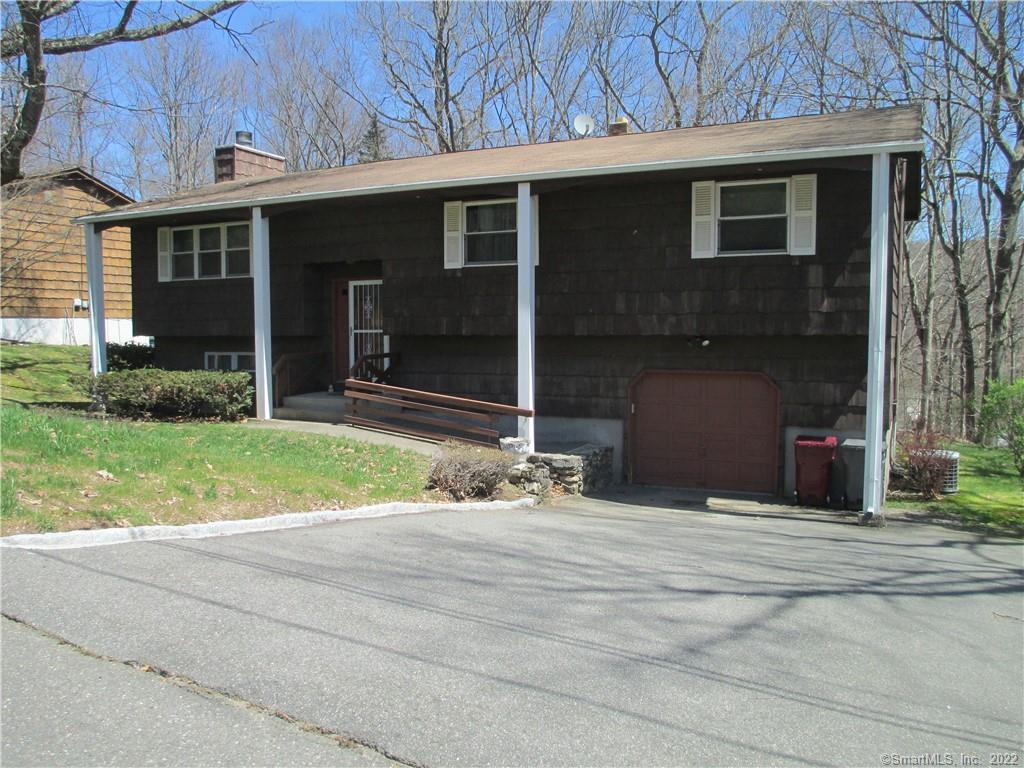 53 Crestwood Drive Naugatuck CT 06770