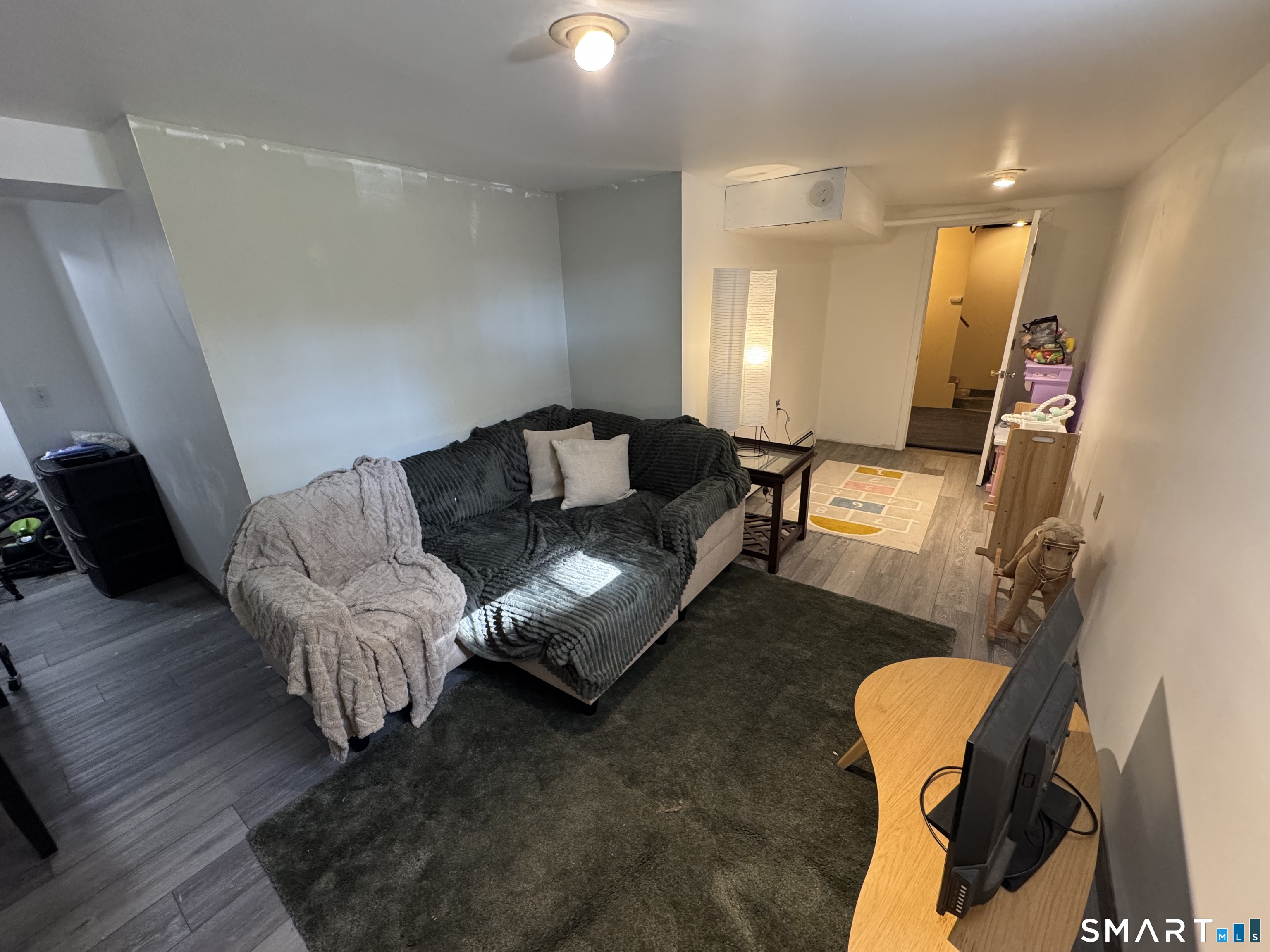 383 Center Street Manchester CT 06040
