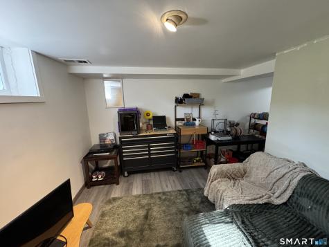 383 Center Street Manchester CT 06040