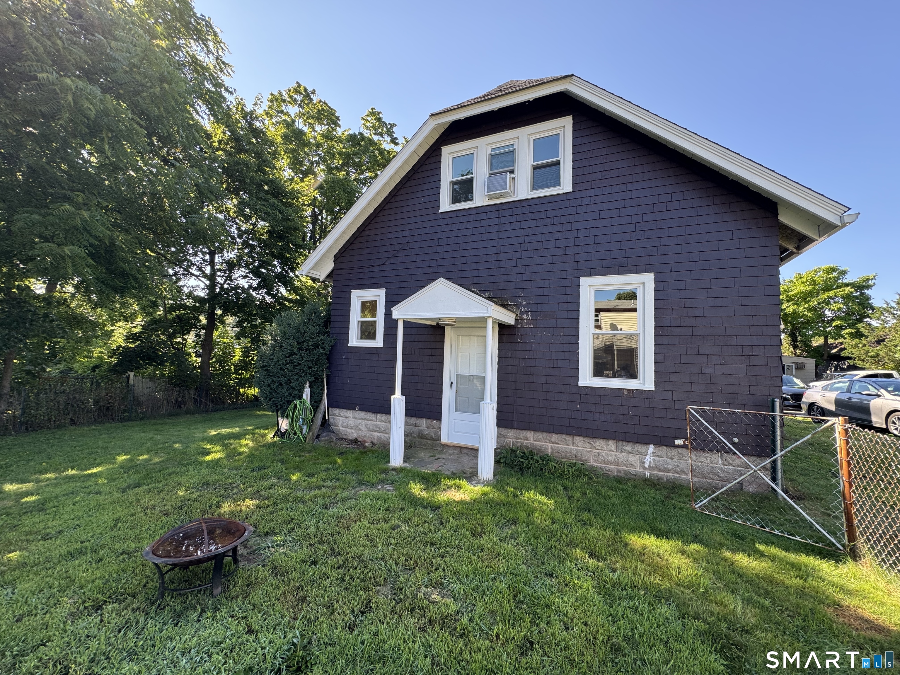 383 Center Street Manchester CT 06040