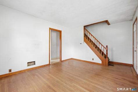27 Hockanum Drive East Hartford CT 06118
