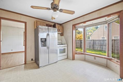 27 Hockanum Drive East Hartford CT 06118