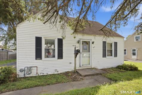27 Hockanum Drive East Hartford CT 06118