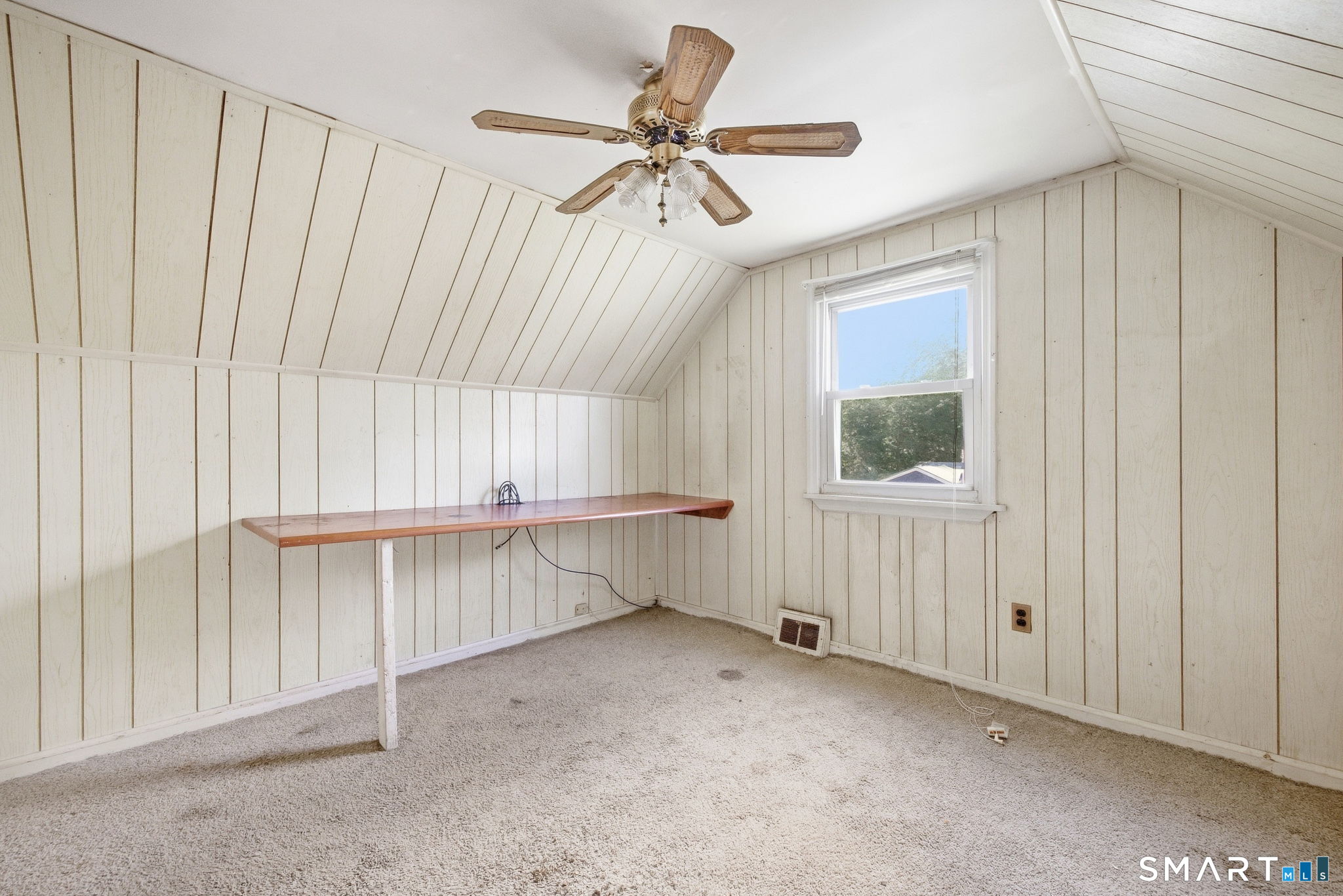 27 Hockanum Drive East Hartford CT 06118