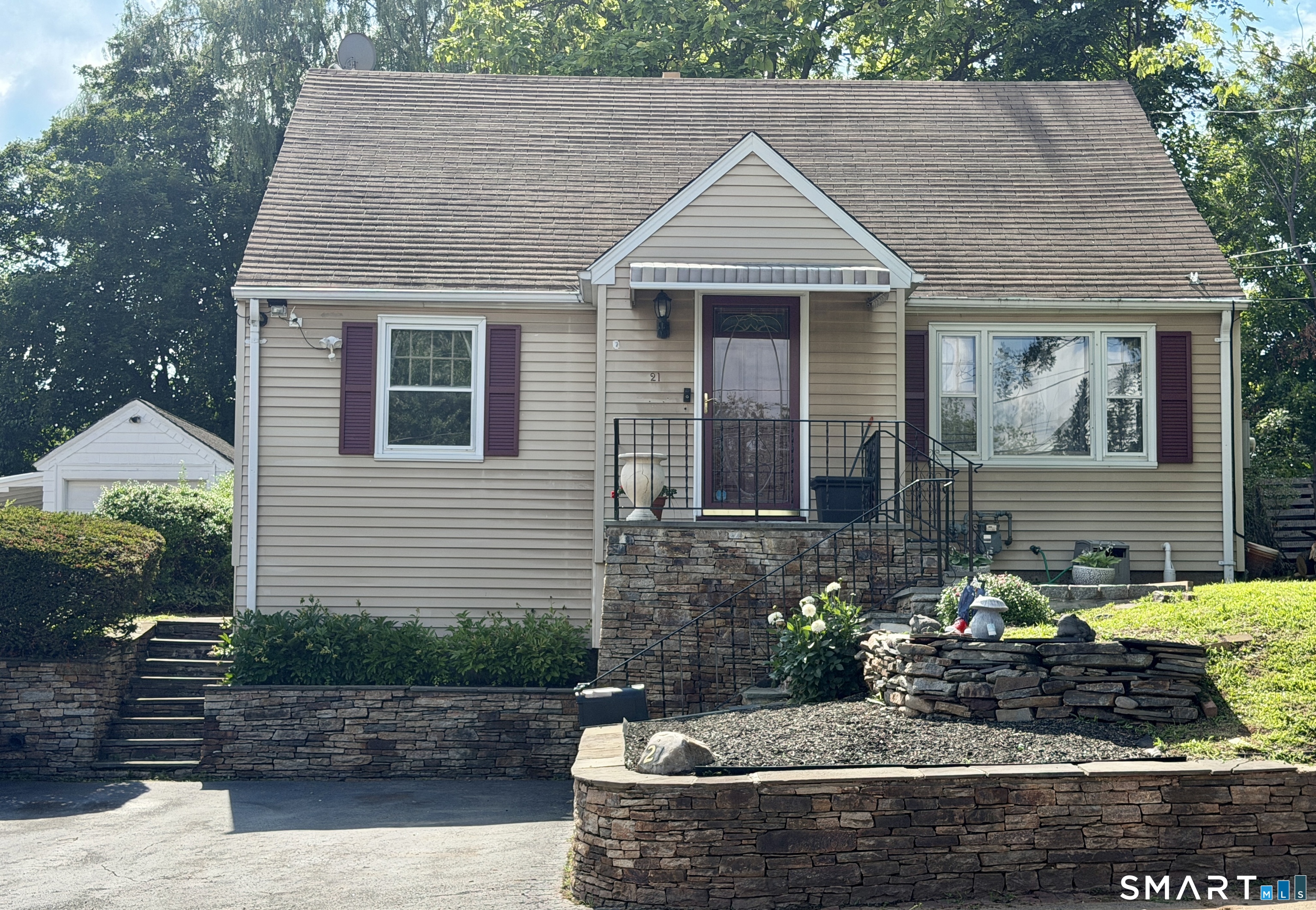 21 Whitman Street New Britain CT 06051