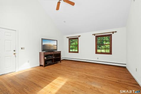 185 Middle Ridge Road New Canaan CT 06840