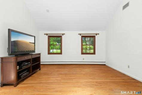 185 Middle Ridge Road New Canaan CT 06840