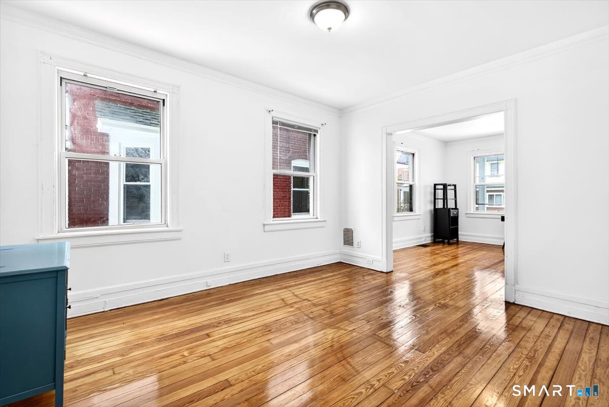 408 East Avenue Bridgeport CT 06610